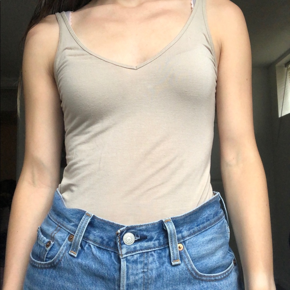 Old Navy beige tank top